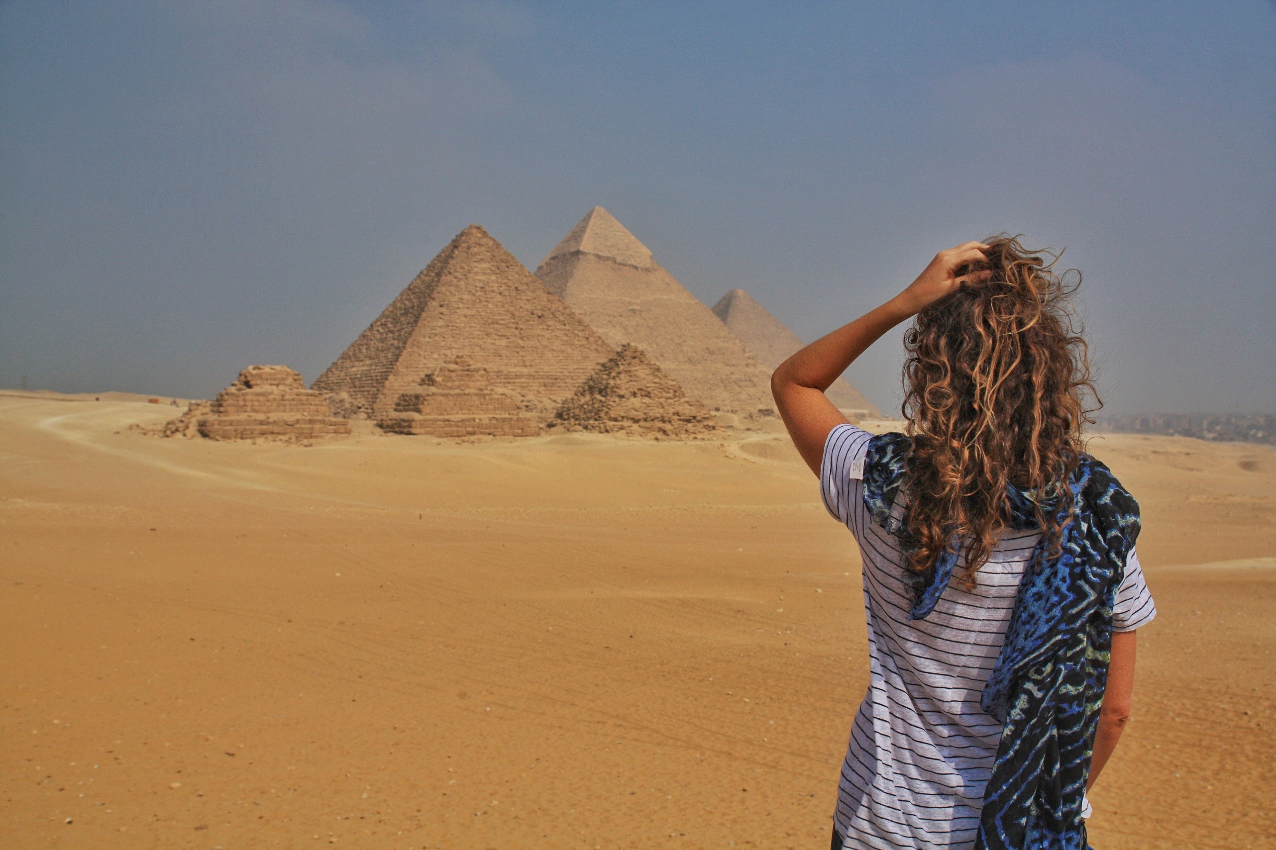 Закрыт ли египет. Египет Шарм-Эль-Шейх пирамиды. Каир Шарм-Эль-Шейх. Египет шармаль Шейх туристы. Шарм-Эль-Шейх экскурсии к пирамидам.